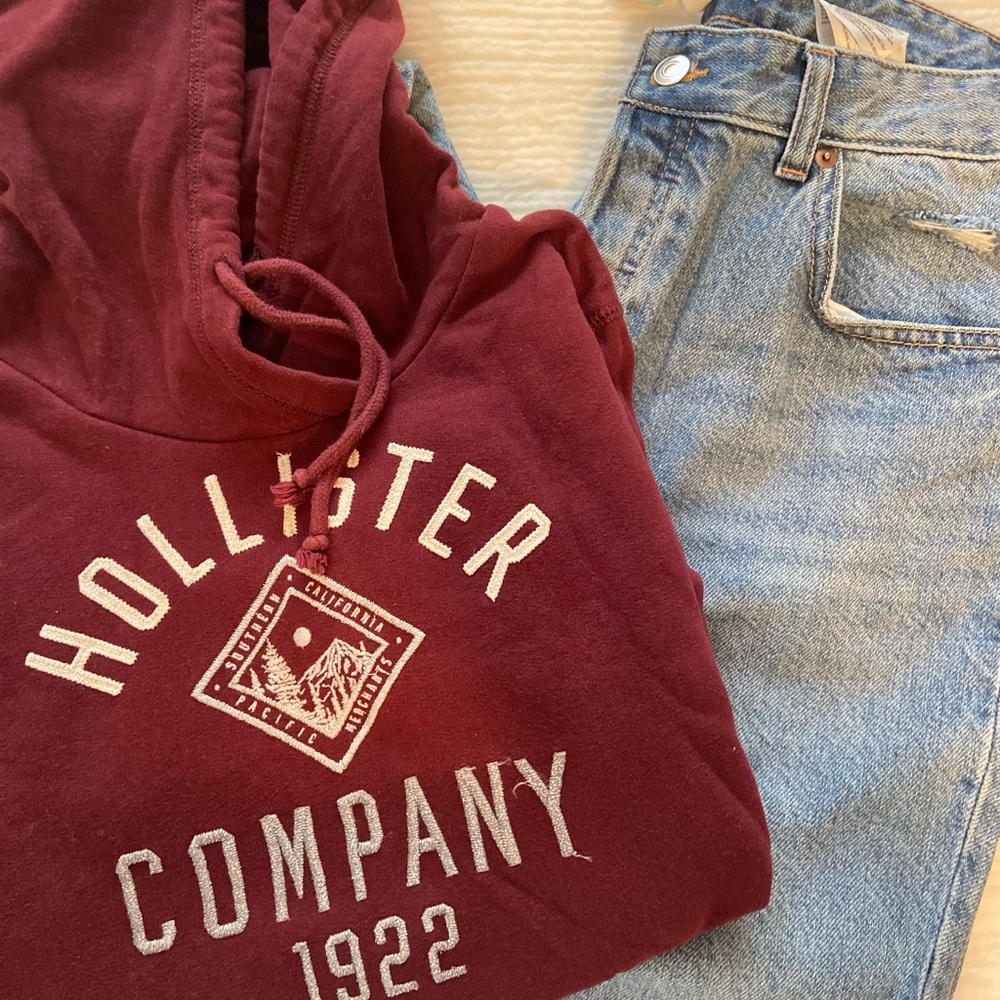 hollister hoodie | M | burgundy